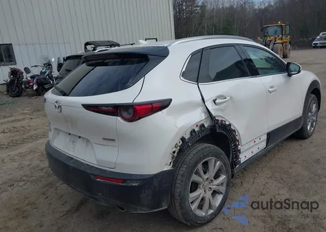 2021 Mazda Cx-30 Premium z USA, uszkodzony, nr VIN 3MVDMBDM8MM216520